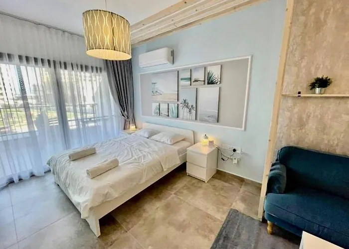 Caesars - Commodus Flat