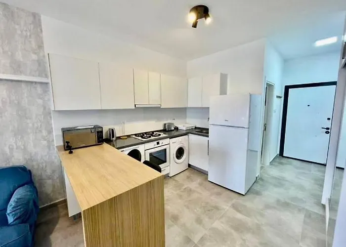 Апартаменты Caesars - Commodus Flat Trikomo